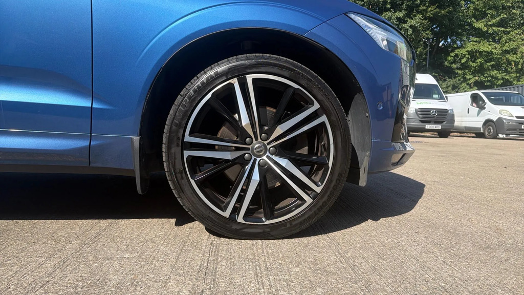 Volvo XC60 D4 R-design Red #9