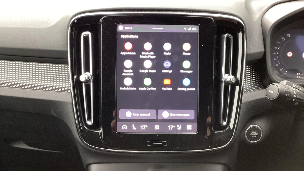 Volvo XC40 Plus Dark Black #12