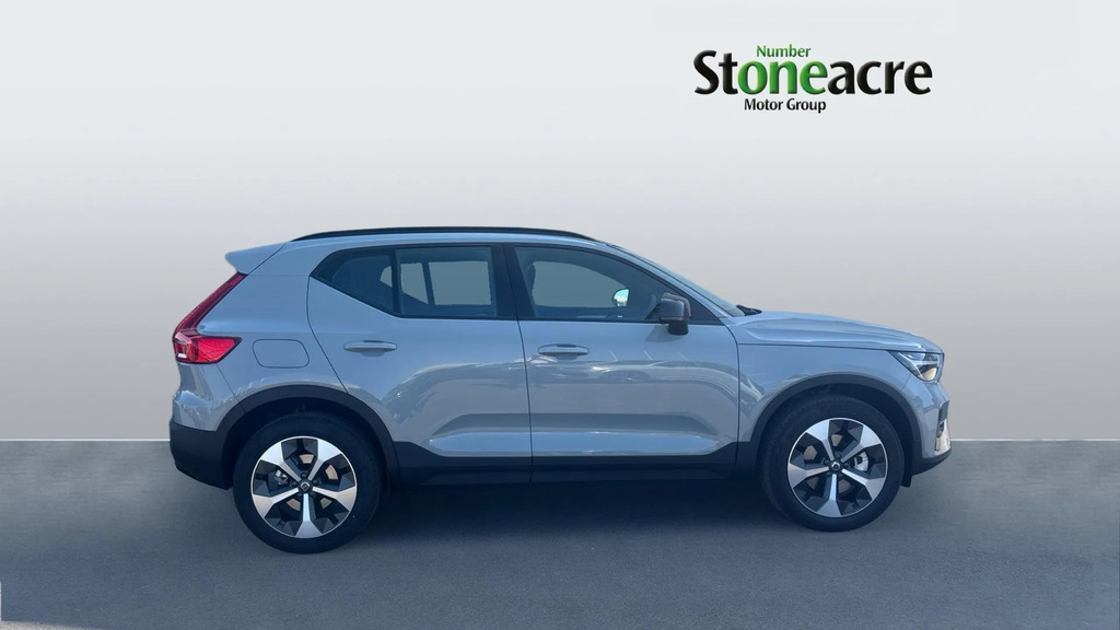 Volvo XC40 2.0 B3p Plus Dark #3