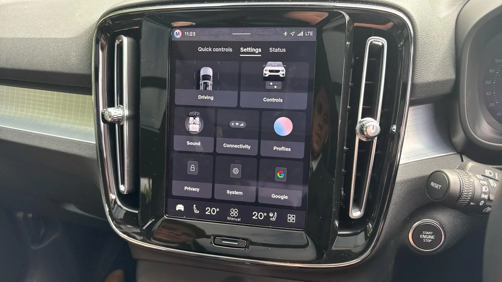 Volvo XC40 Plus Pro Dark Blue #15