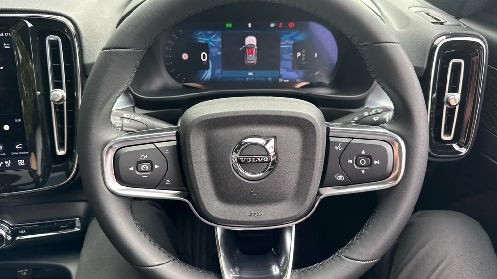 Volvo XC40 Plus Pro Dark Blue #10