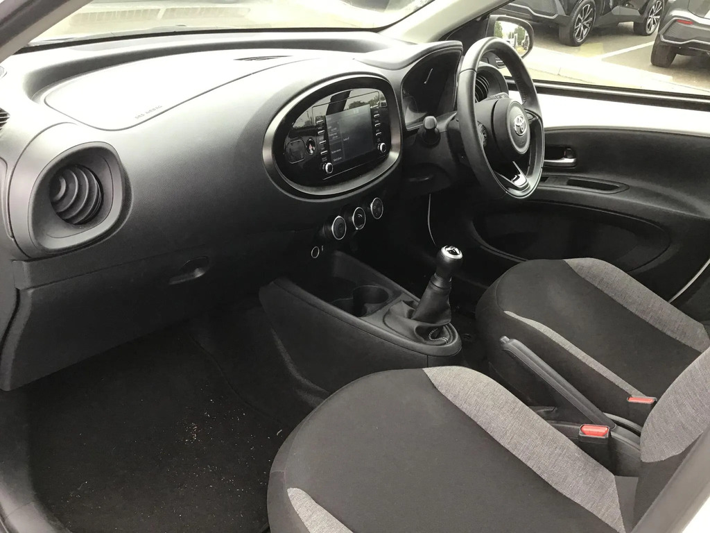 Toyota Aygo X 1.0 Vvt-i Pure #5