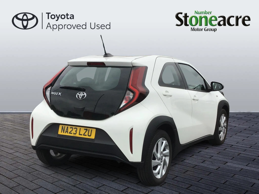Toyota Aygo X 1.0 Vvt-i Pure #2