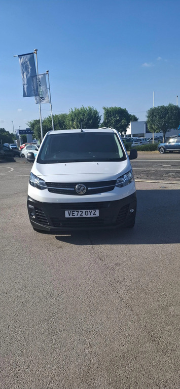 Vauxhall Vivaro 2700 1.5D 120Ps Dynamic H1 Van White #8