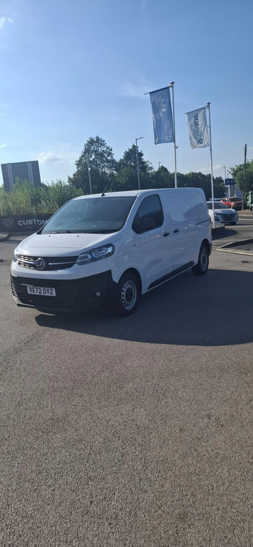 Vauxhall Vivaro 2700 1.5D 120Ps Dynamic H1 Van White #7