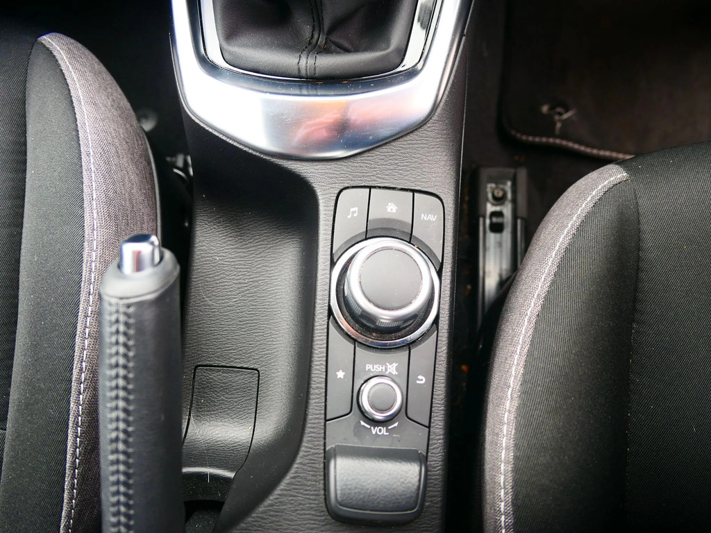 Mazda 2 1.5 E-skyactiv G Mhev Homura Aka Silver #15