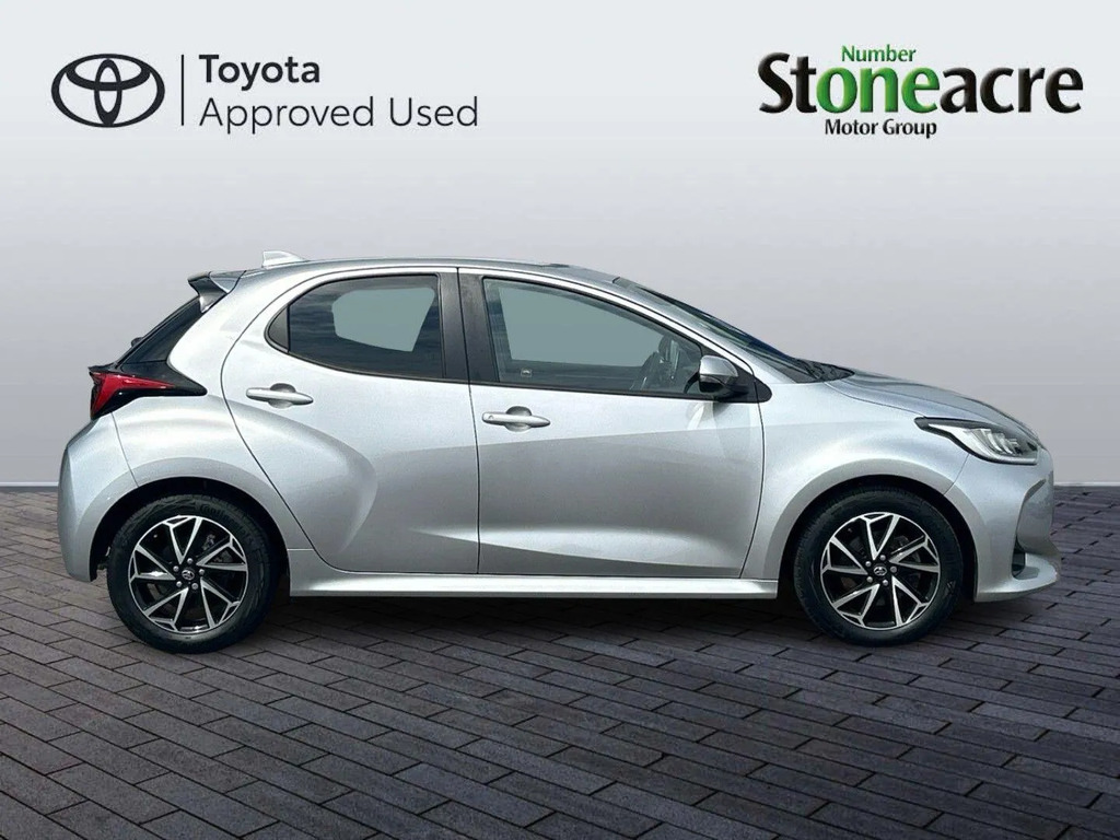 Toyota Yaris 1.5 Hybrid Design ND23LNU #2