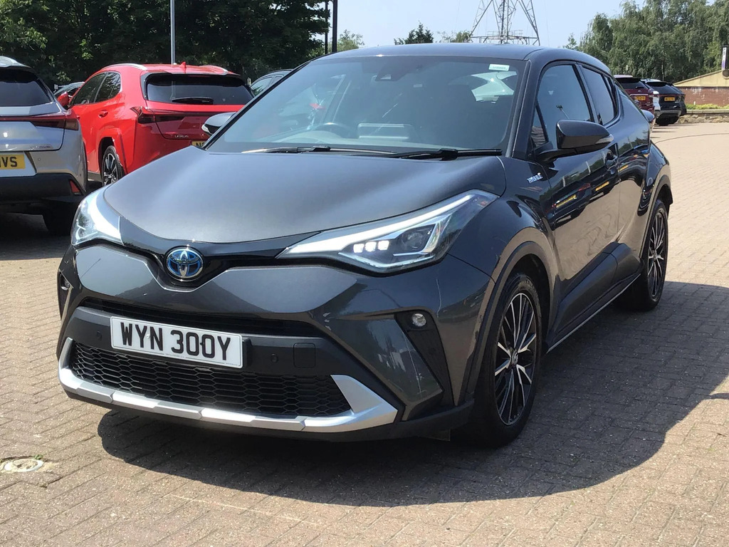 Toyota C-Hr Excel White #7