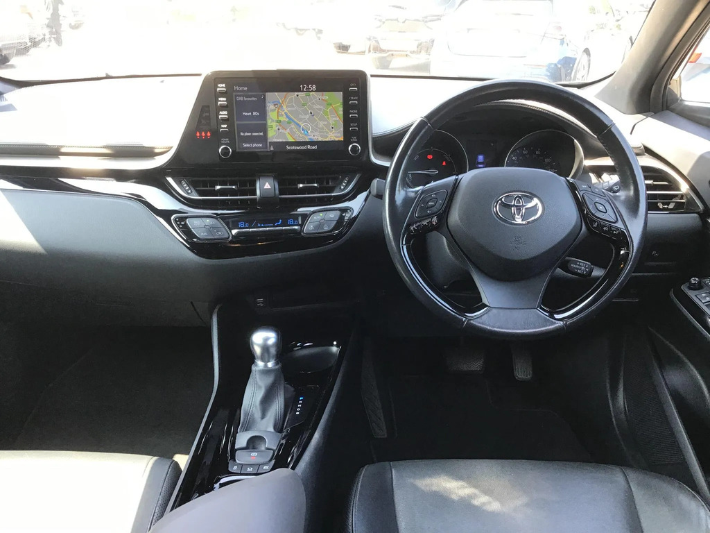 Toyota C-Hr Excel White #19