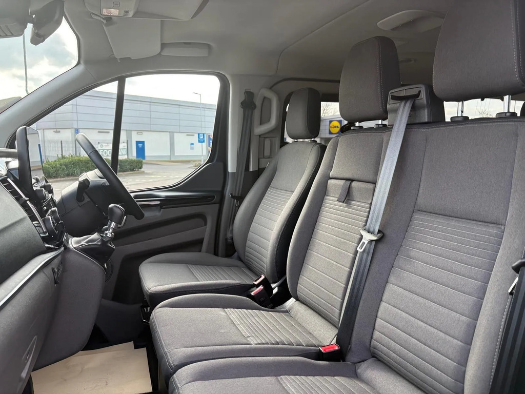 Ford Tourneo Custom  Black #31