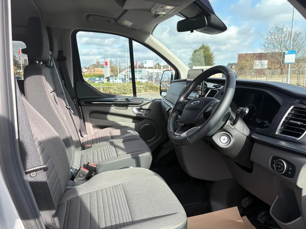 Ford Tourneo Custom  Black #10