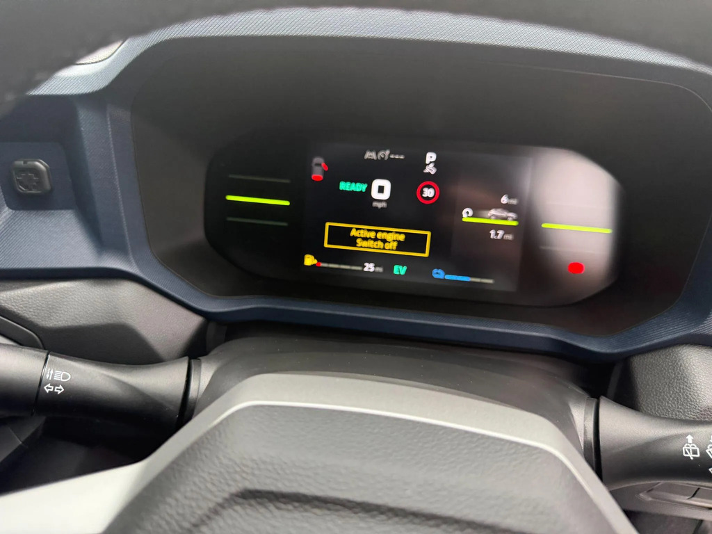 Dacia Duster 1.6 Hybrid 140 Journey Green #35