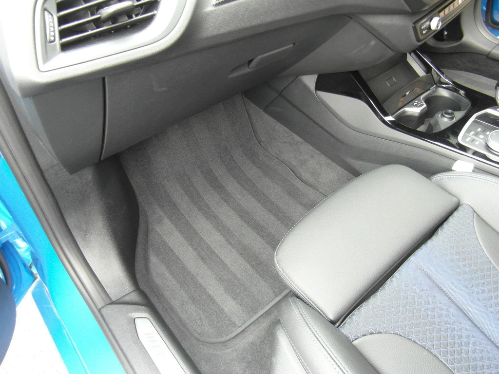 BMW 1 Series 128Ti Step Black #30