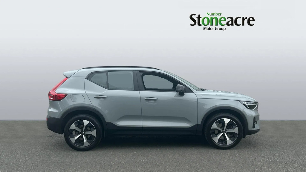 Volvo XC40 2.0 B4p Plus Dark YG24GEX #3