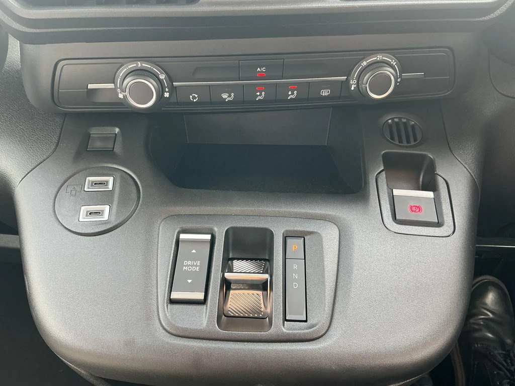 Citroen e-Berlingo 100Kw 52Kwh Van Enterprise Panel Van White #16