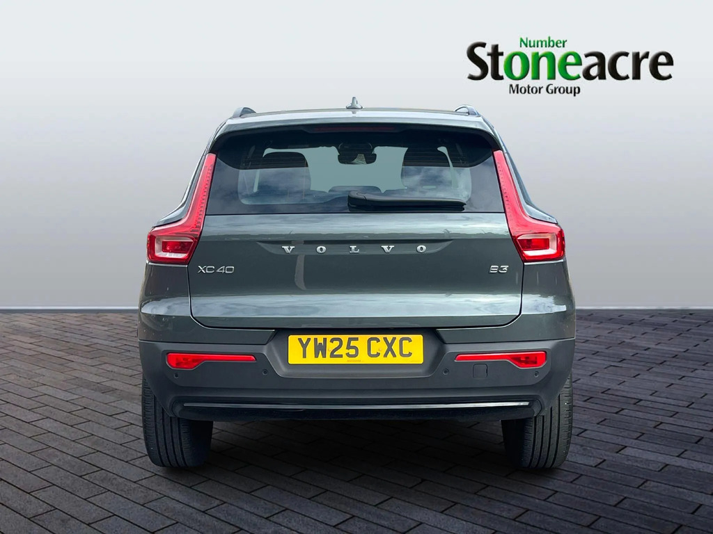 Volvo XC40 2.0 B3p Plus Dark #6
