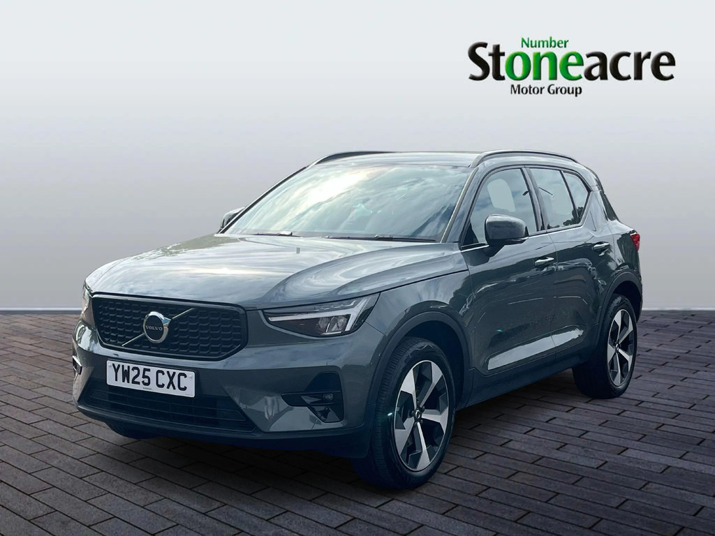 Volvo XC40 2.0 B3p Plus Dark #3