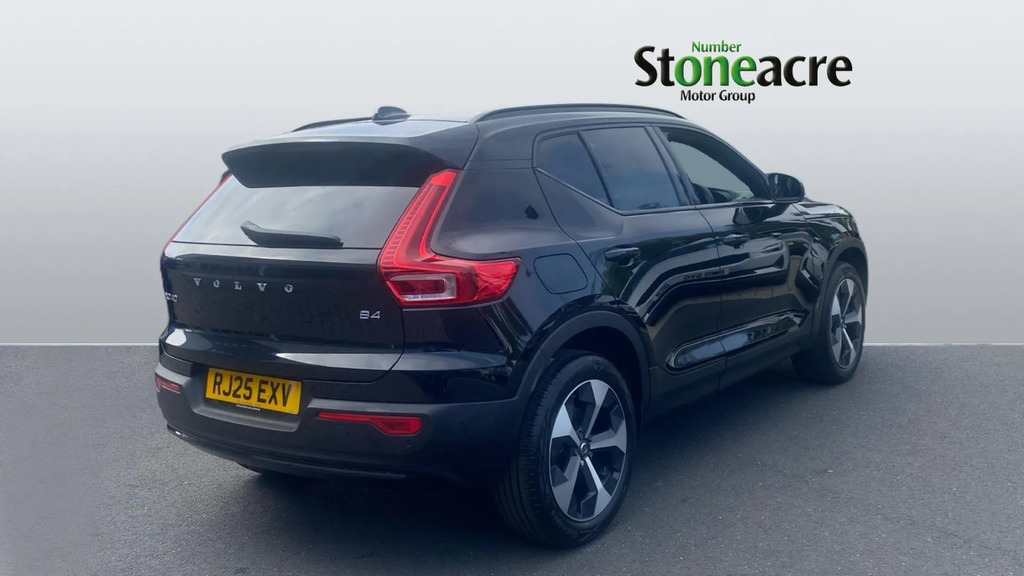 Volvo XC40 2.0 B4p Plus Dark #2