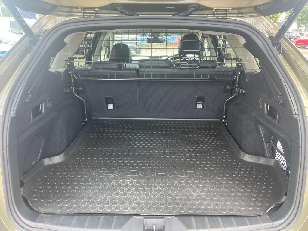 Subaru Outback I Touring U910 Ulez Green #10