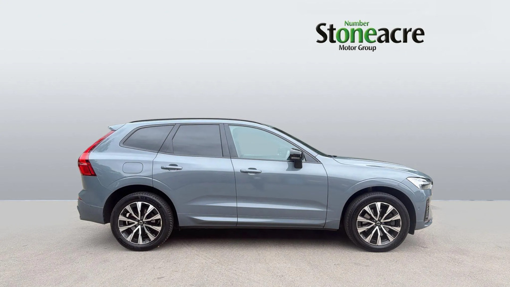 Volvo XC60 Plus Dark B4 Awd Mild Hybrid SM72UYZ #3