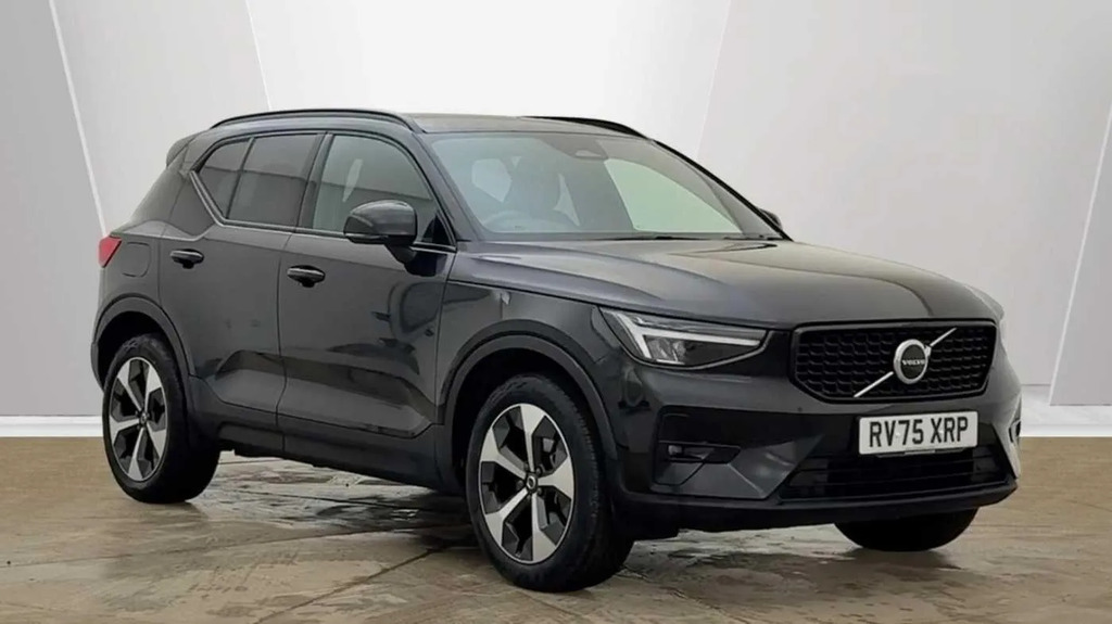 Volvo XC40 2.0 B4p Plus Dark