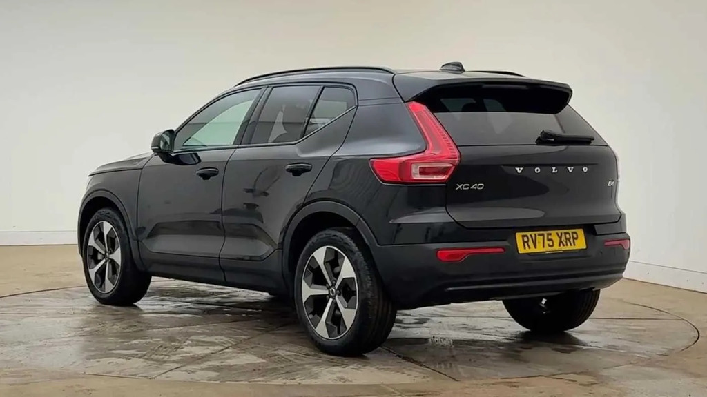 Volvo XC40 2.0 B4p Plus Dark RV75XRP #3