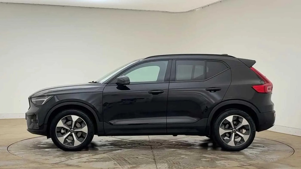 Volvo XC40 2.0 B4p Plus Dark RV75XRP #5