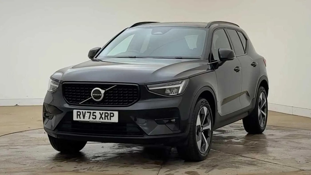 Volvo XC40 2.0 B4p Plus Dark RV75XRP #2