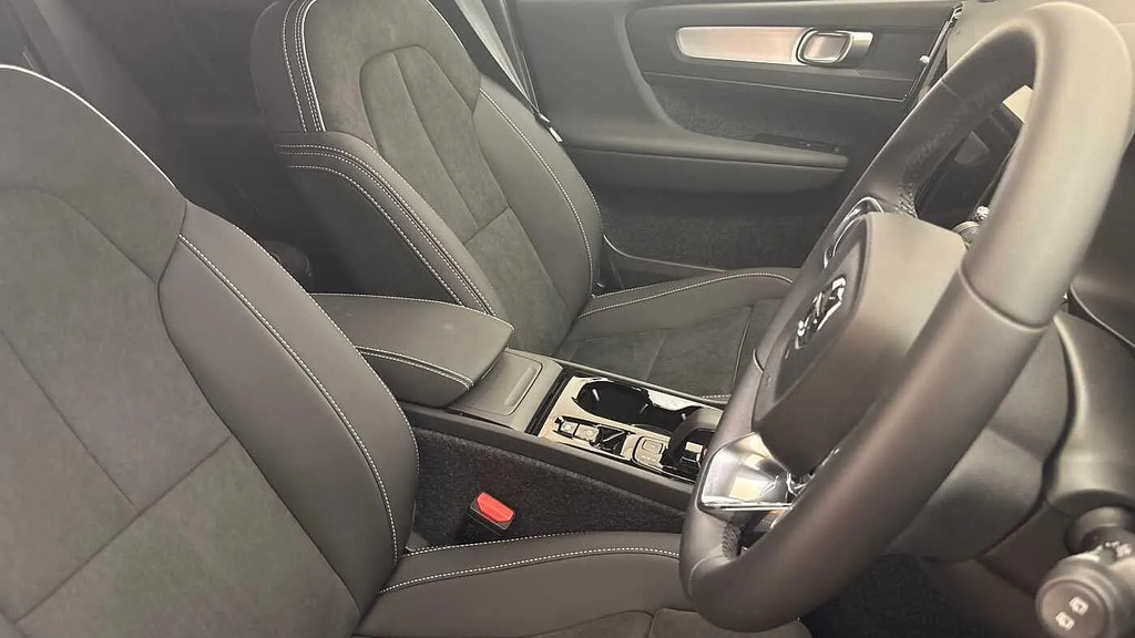 Volvo XC40 2.0 B3p Plus Dark Blue #25