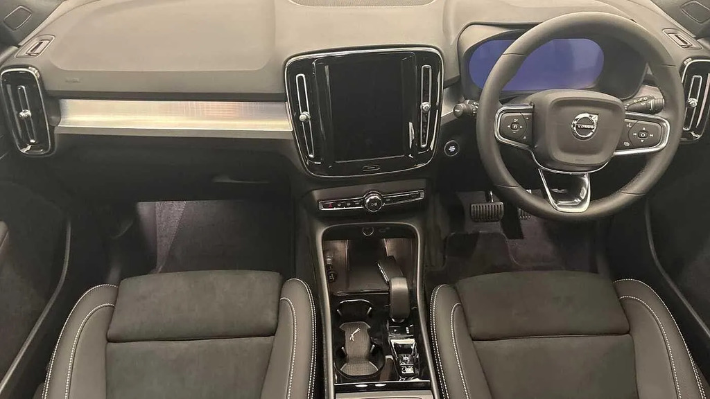 Volvo XC40 2.0 B3p Plus Dark Blue #8