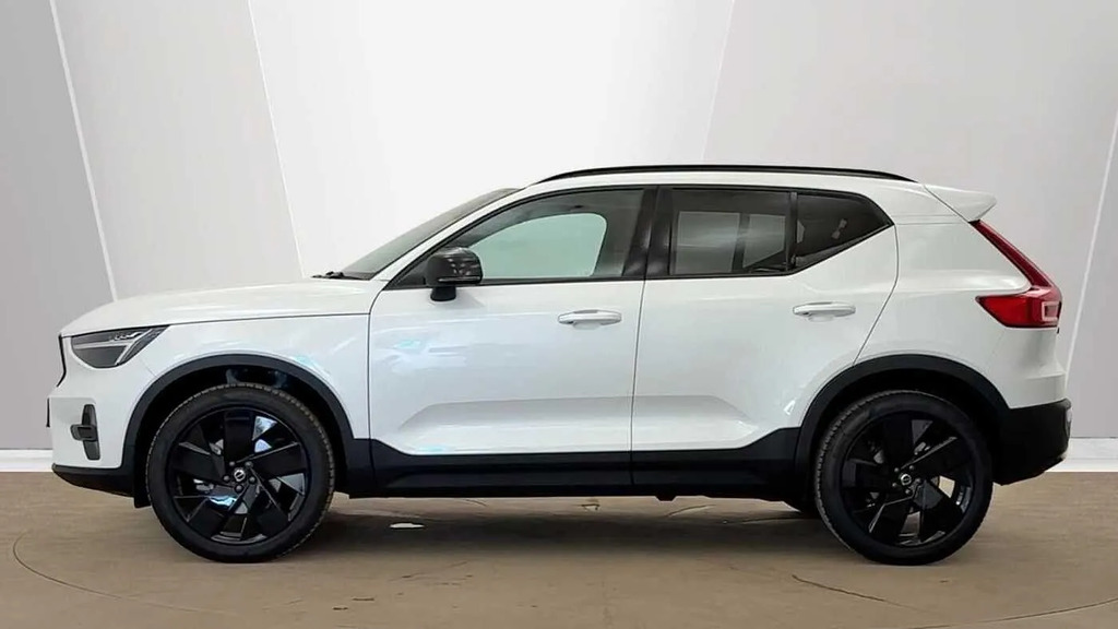 Volvo XC40 2.0 B3p Plus Dark Blue #4
