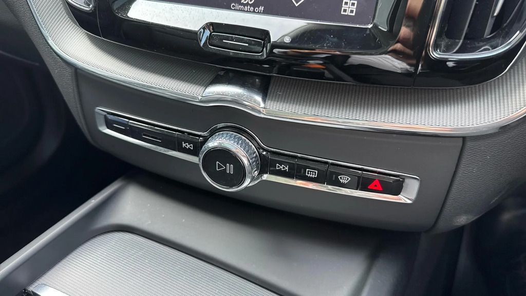 Volvo XC60 2.0 B5 Mhev #35