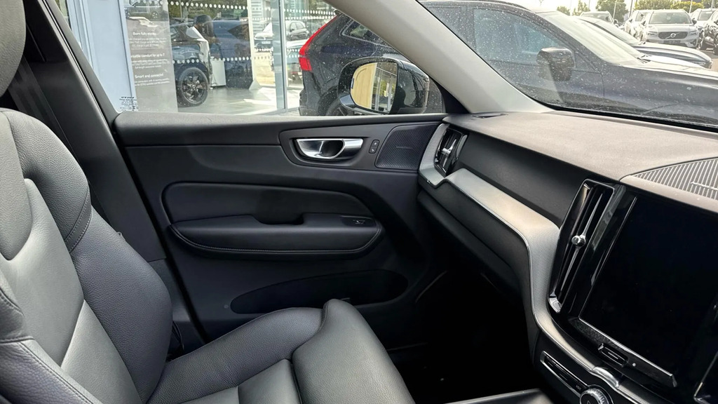 Volvo XC60 2.0 B5 Mhev #28