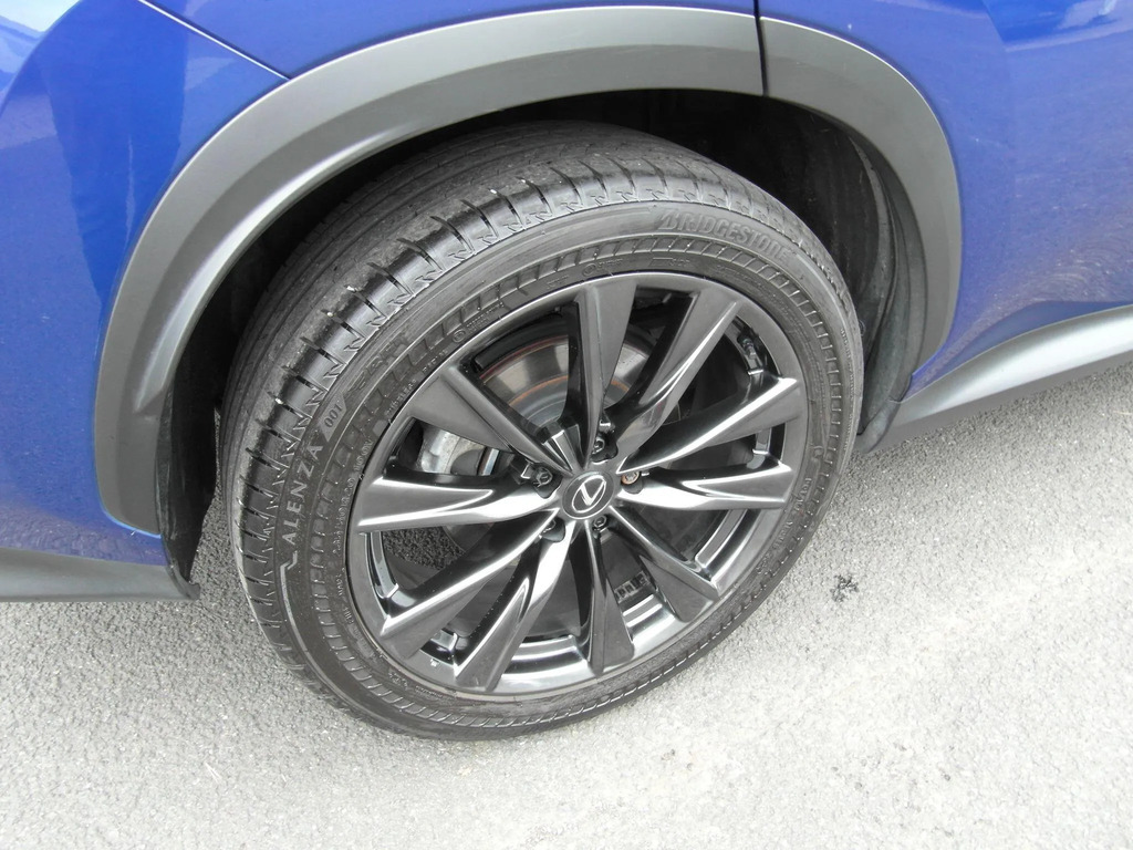 Lexus NX 450H Takumi Silver #31