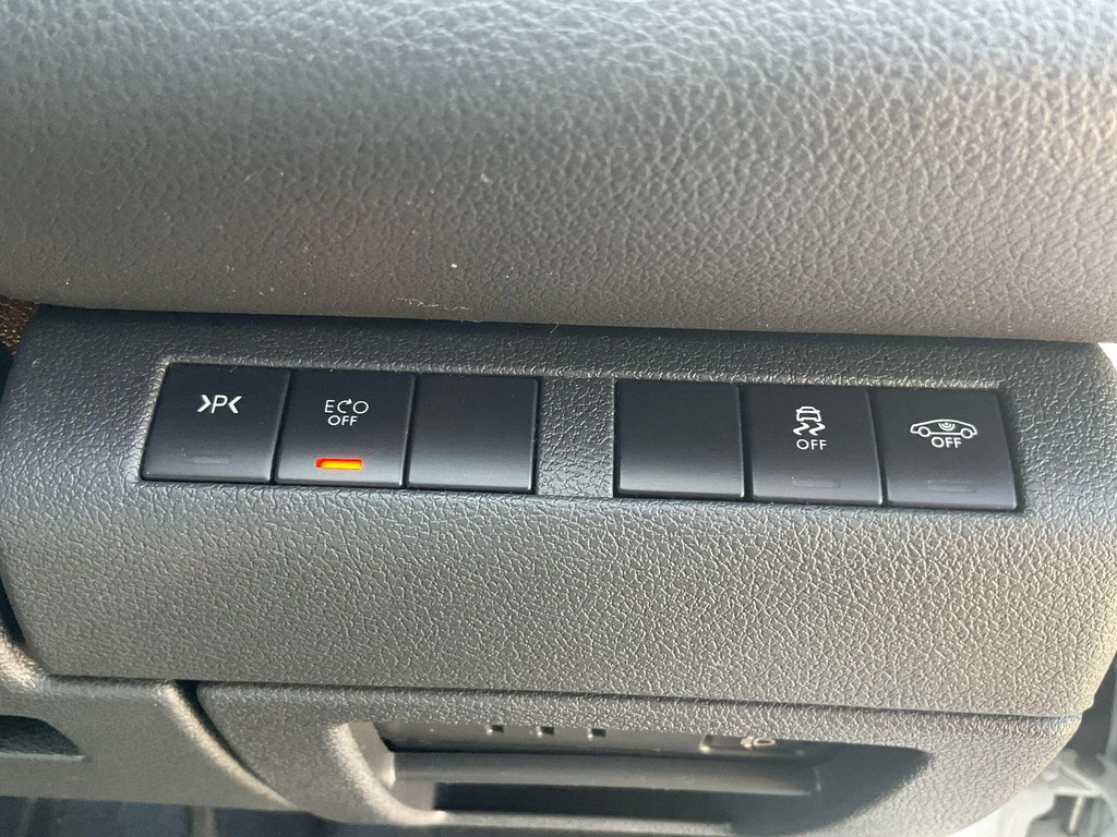 Peugeot 3008 E-hdi Active Silver #17