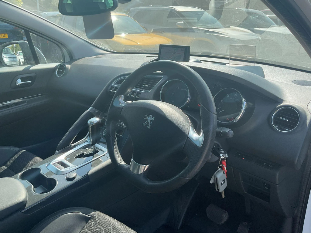 Peugeot 3008 E-hdi Active Silver #10