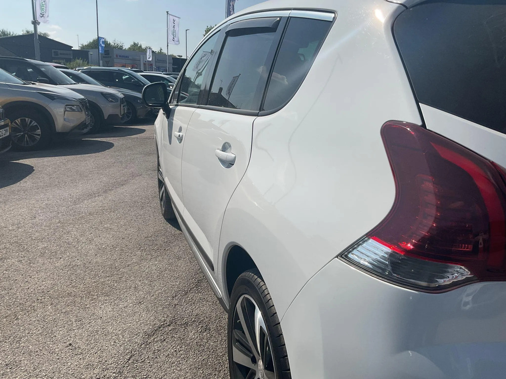 Peugeot 3008 E-hdi Active Silver #36