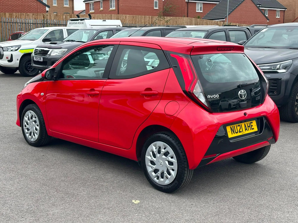 Toyota Aygo 1.0 Vvt-i X-play Tss #4