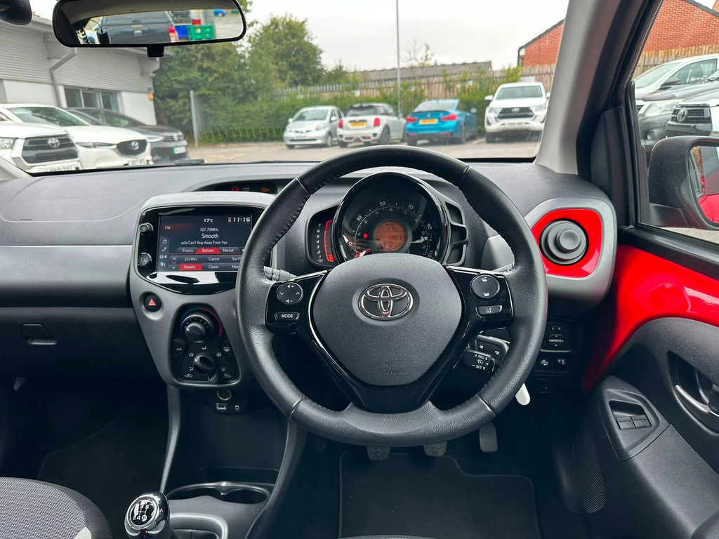 Toyota Aygo 1.0 Vvt-i X-play Tss #6
