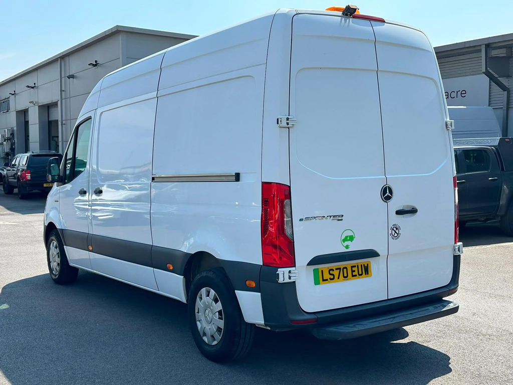 Mercedes-Benz eSprinter 55Kwh Progressive Fwd L2 H2 #4