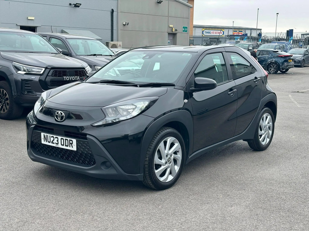 Toyota Aygo X 1.0 Vvt-i Pure #3