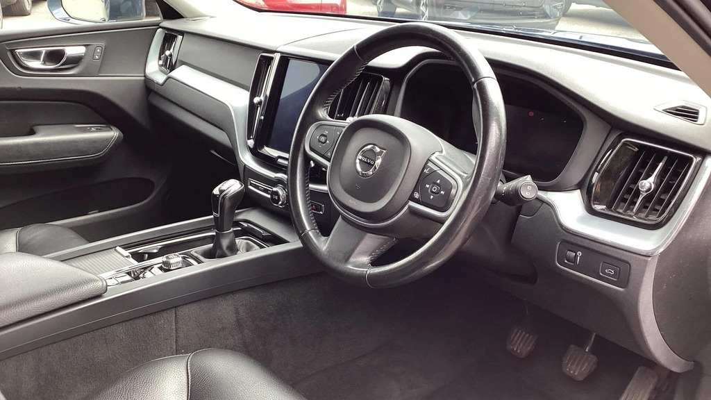 Volvo XC60 2.0 D4 Momentum Awd Euro 6 Ss Blue #4