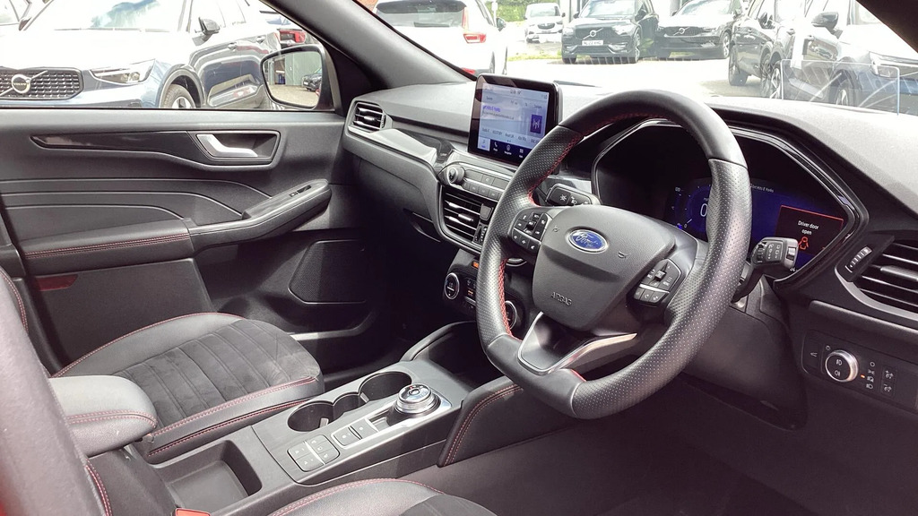 Ford Kuga 1.5 Ecoblue St-line X Edition Suv #4