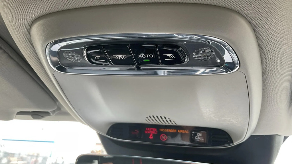 Volvo V90 D4 Momentum Grey #25