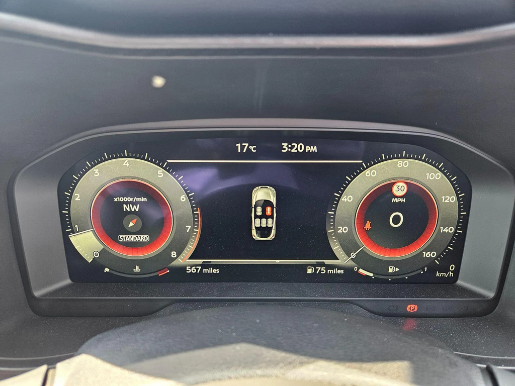 Nissan Juke Tekna Grey #14