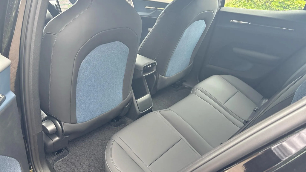 Volvo EX30 Single Motor Extended Range 69Kwh Plus Suv Ele Black #15