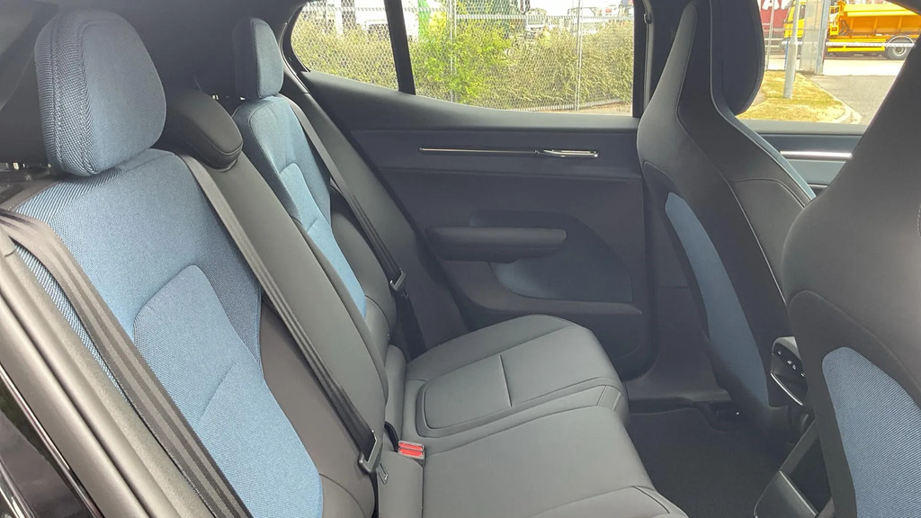 Volvo EX30 Twin Performance 69Kwh Plus Awd  #6