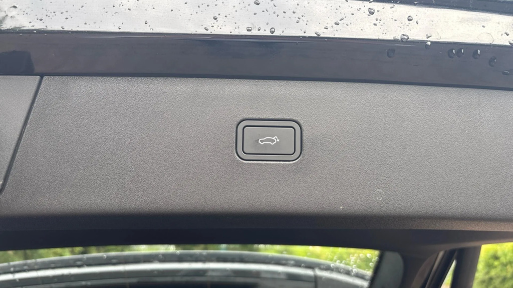 Volvo EX30 Single Motor Extended Range 69Kwh Plus Suv Ele Black #18