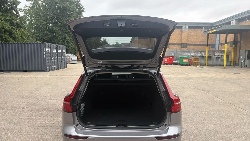 Volvo V60 Volvo V60 Plus Green #32