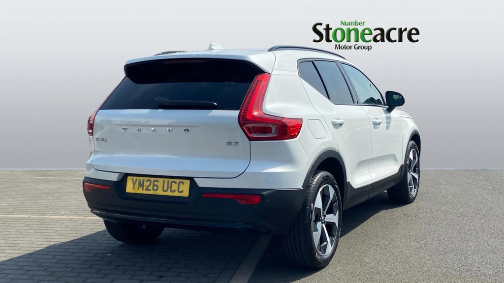 Volvo XC40 2.0 B3p Plus Dark #2